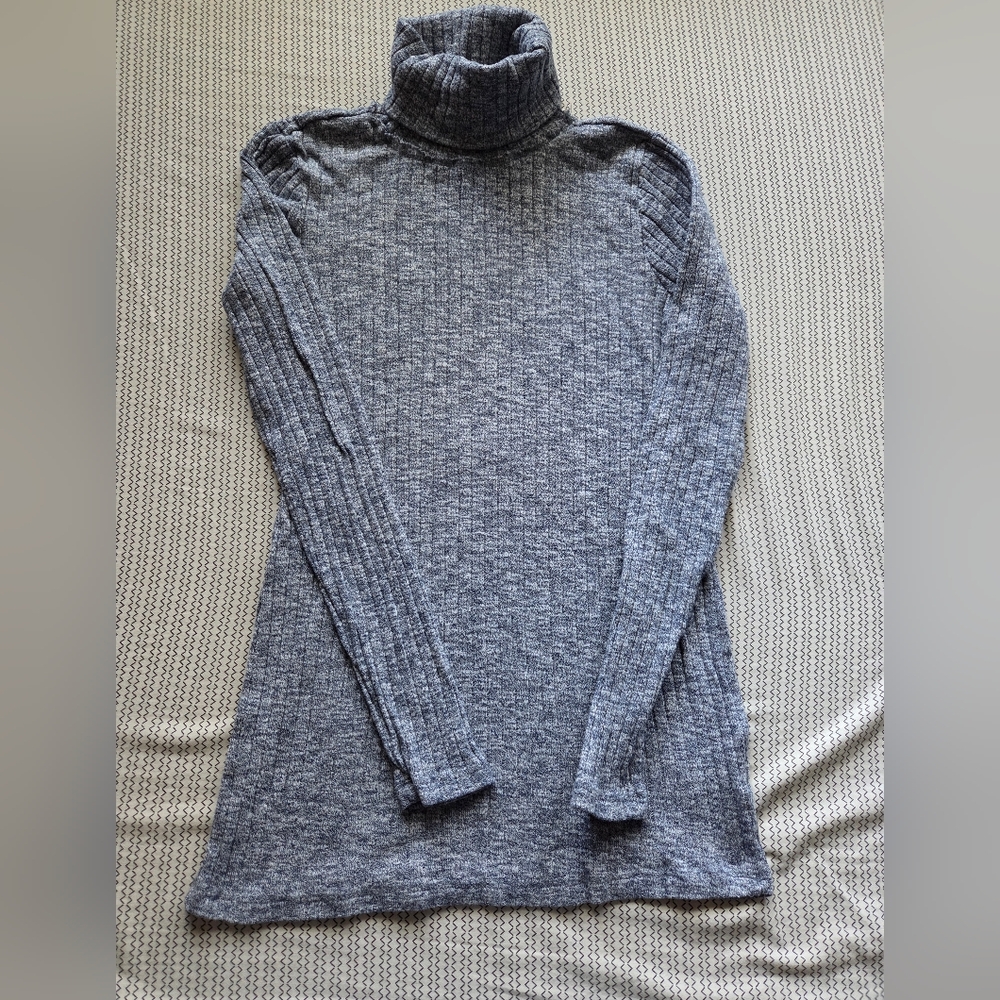 Mimi Maternity Long Sleeve  Turtleneck Lightweight Sweater Size Small